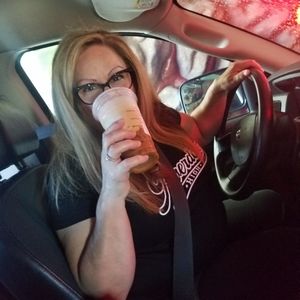 Meet your Posher, Leola